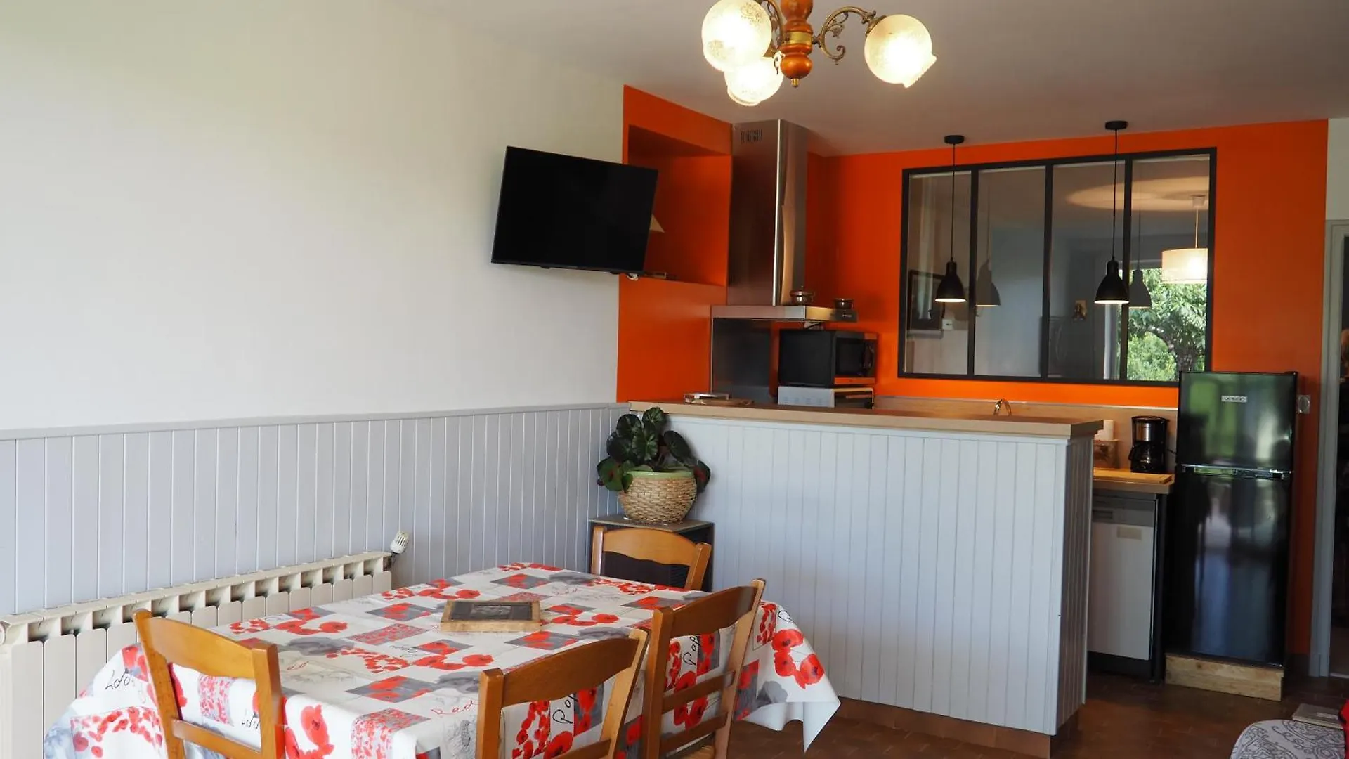 Aux Rives Du Lac Villefranche-de-Panat Apartmán